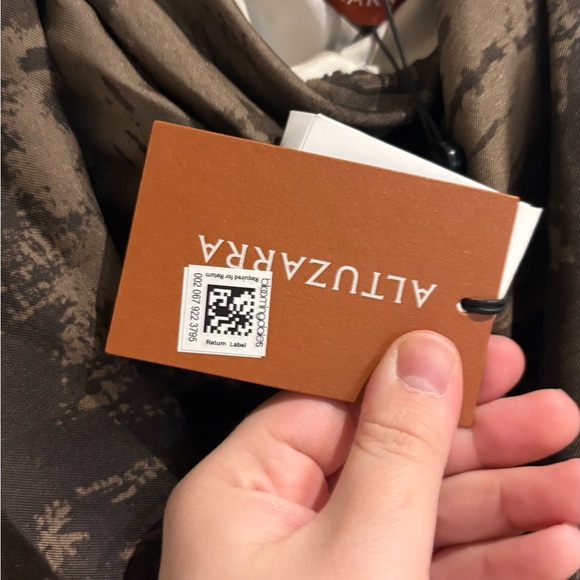 NWT Altuzarra Sleary Draped Silk Blouse in Chamois Silk Twill Print Size 44 / 12 - Picture 11 of 14